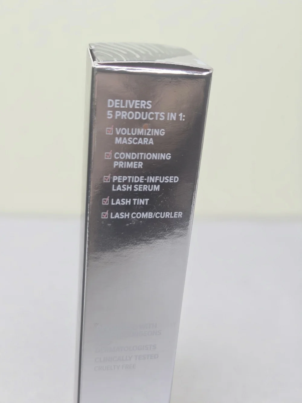 it cosmetics Hello Lashes Volumizing Mascara - Black